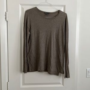 Vince, long sleeve shirt with small slides on lower sides